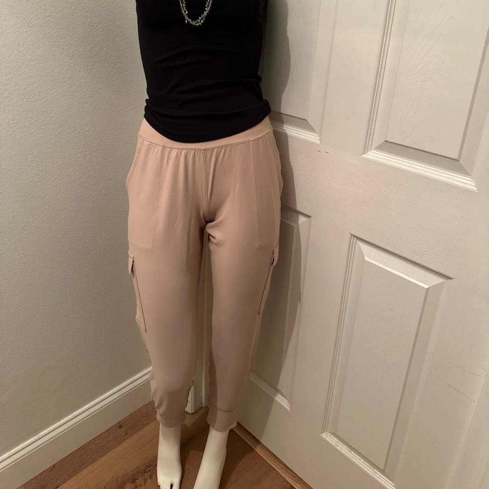 Old navy Powersoft jogger high rise beige size small